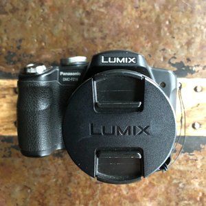 Panasonic Lumix DMC-FZ18 Digital Bridge Camera